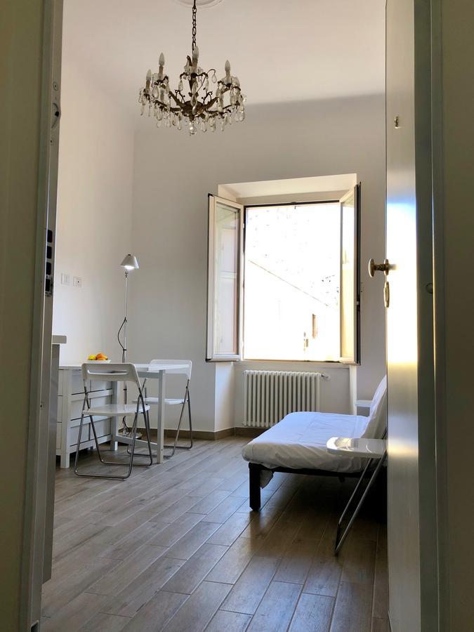 Termini Station Little House Apartment Roma Exterior foto